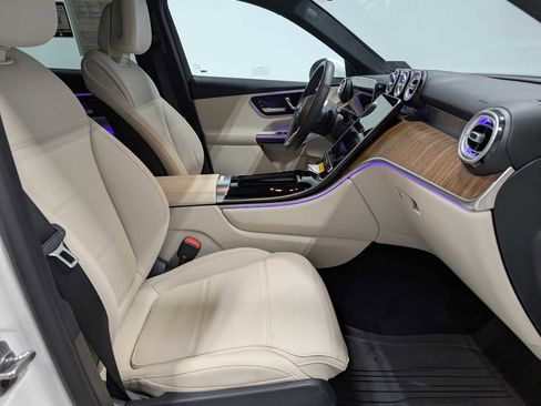 Certified 2026 Mercedes-Benz GLC 300 4MATIC image 41