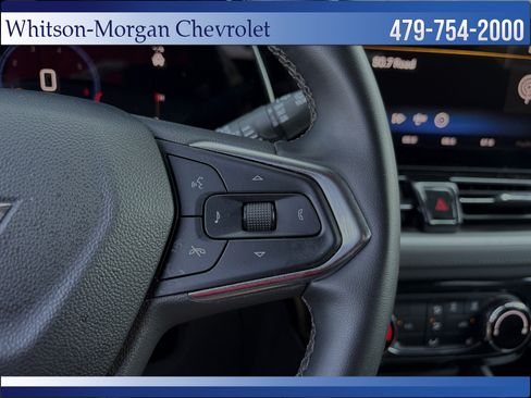 Used 2024 Chevrolet TrailBlazer LT w/ LT Cold Weather Package FWD image 17