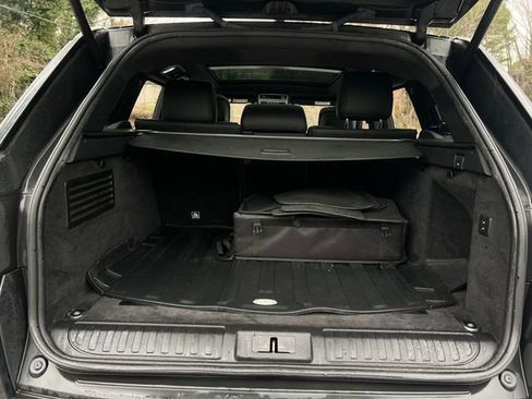 Used 2018 Land Rover Range Rover Sport HSE image 29