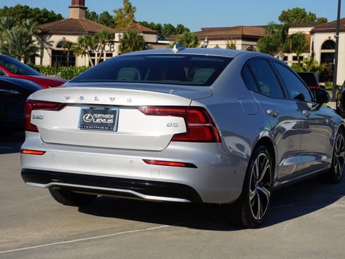 Used 2023 Volvo S60 B5 Plus w/ Climate Package image 5