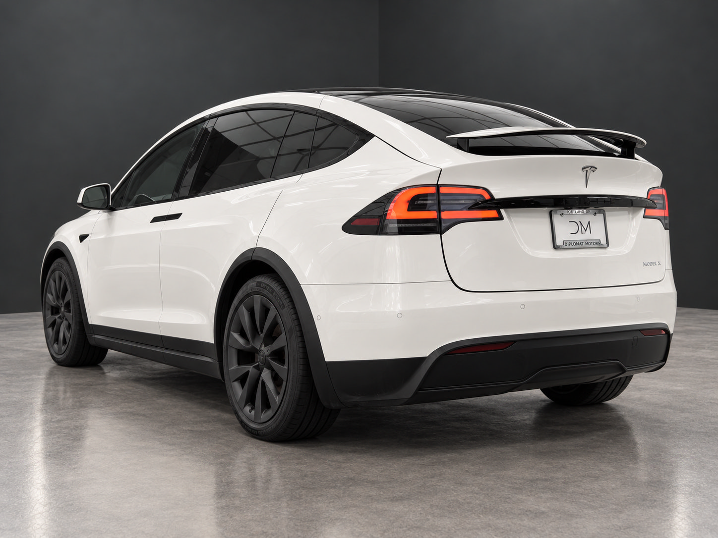 Used 2022 Tesla Model X Plaid AWD/4WD image 4
