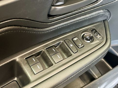Used 2023 Honda Odyssey EX-L image 17