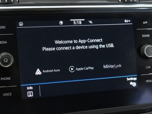 Used 2021 Volkswagen Tiguan SE FWD image 26