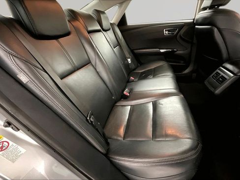 Used 2018 Toyota Avalon XLE image 20