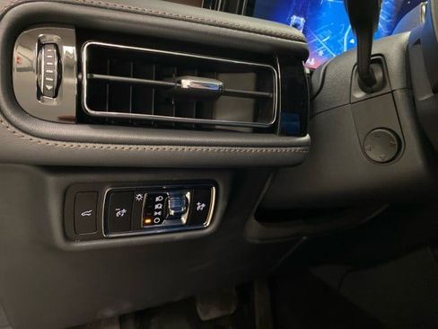 Used 2026 Lincoln Aviator Reserve w/ Jet Appearance Package image 16