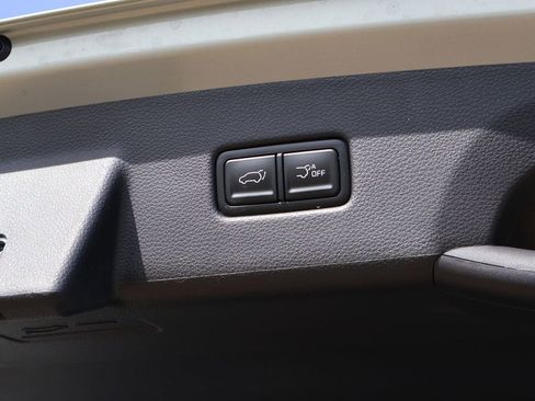 New 2026 Kia Carnival EX image 8