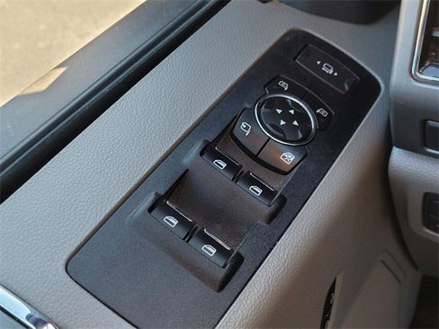 Used 2022 Ford F250 XLT w/ XLT Premium Package image 24