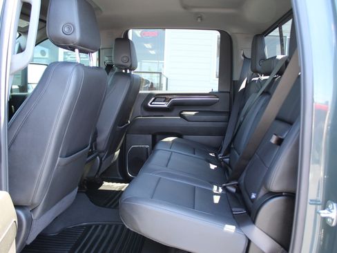 Used 2025 Chevrolet Silverado 3500 LT w/ Trail Boss Package AWD/4WD image 29
