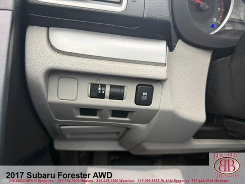 Used 2017 Subaru Forester 2.5i Premium w/ All-Weather Package AWD/4WD image 29