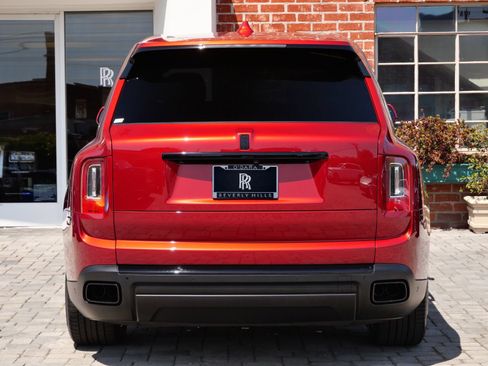 Used 2023 Rolls-Royce Cullinan AWD/4WD image 21