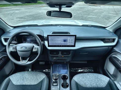Used 2025 Ford Maverick XLT FWD image 24