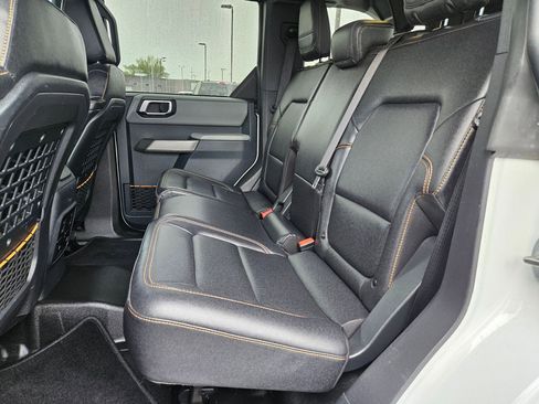 Used 2023 Ford Bronco Badlands AWD/4WD image 29