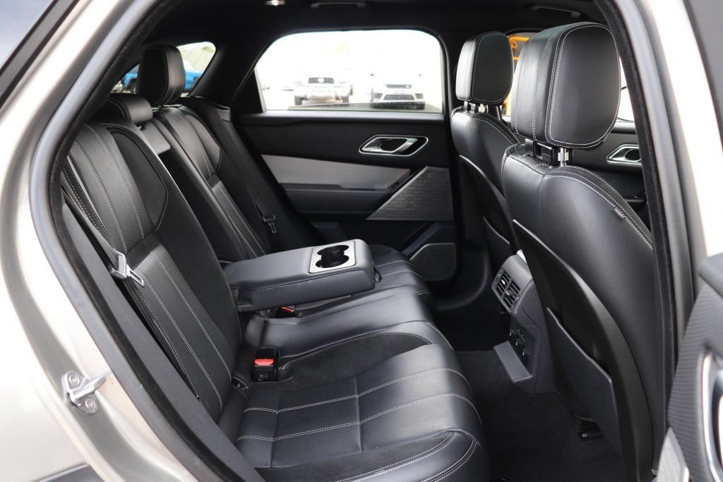 Used 2018 Land Rover Range Rover Velar R-Dynamic SE AWD/4WD image 29