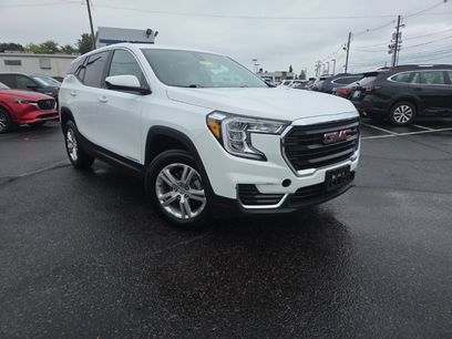 Used 2024 GMC Terrain SLE