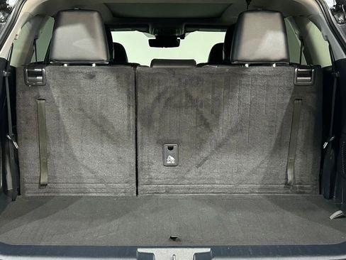 Used 2024 Toyota Highlander Platinum AWD/4WD image 40