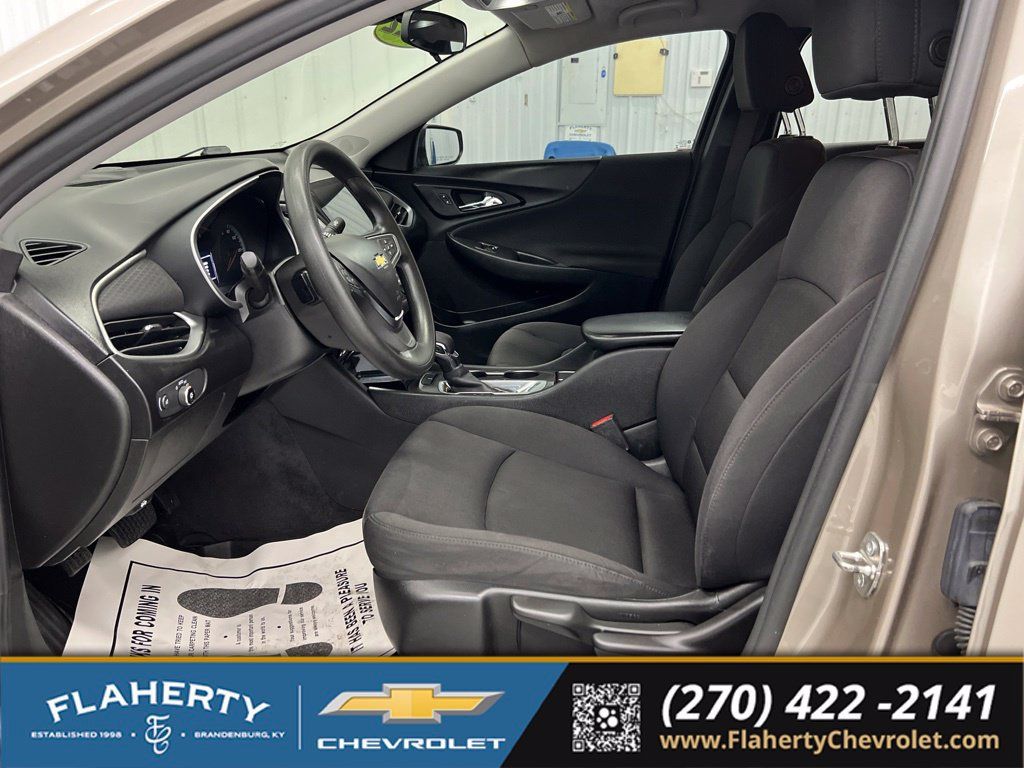 Used 2022 Chevrolet Malibu LS FWD image 9