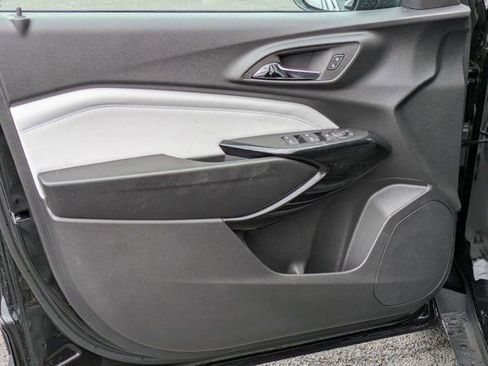 New 2026 Chevrolet Trax LT image 12