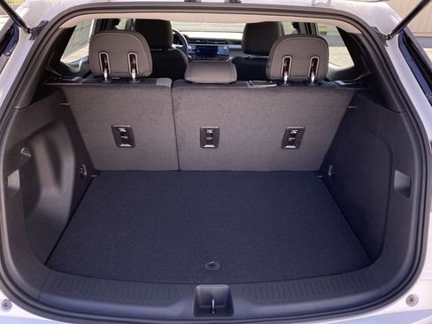 New 2027 Chevrolet Bolt LT w/ Comfort Package FWD image 36