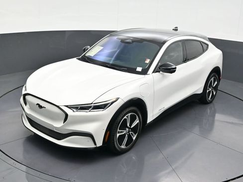 Used 2023 Ford Mustang Mach-E Premium image 21