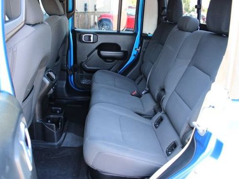 Used 2021 Jeep Gladiator Sport AWD/4WD image 40