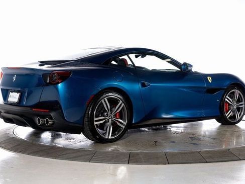 Certified 2019 Ferrari Portofino image 2