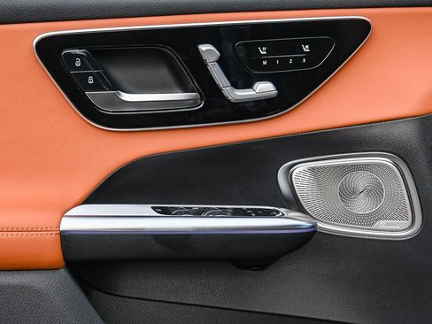 New 2026 Mercedes-Benz GLC 300 image 24