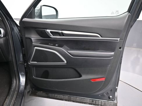 Used 2022 Kia Telluride LX AWD/4WD image 33