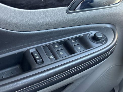 Used 2015 Buick Encore Convenience FWD image 6