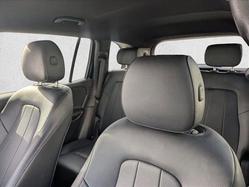 Used 2021 Mercedes-Benz GLB 250 4MATIC image 15