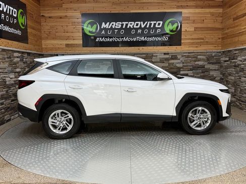 Used 2026 Hyundai Tucson SE image 8