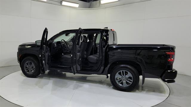 Certified 2025 Nissan Frontier SV RWD image 13