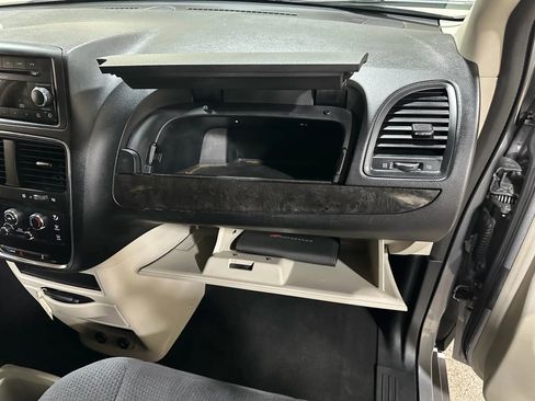 Used 2014 Dodge Grand Caravan SE w/ Quick Order Package 29E SE image 32