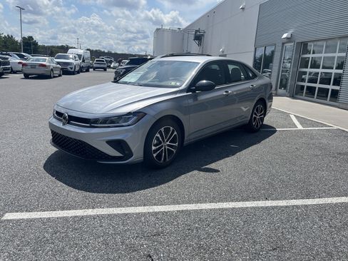 New 2025 Volkswagen Jetta Sport image 5
