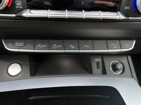 Certified 2025 Audi Q5 Prestige w/ Prestige Package image 25