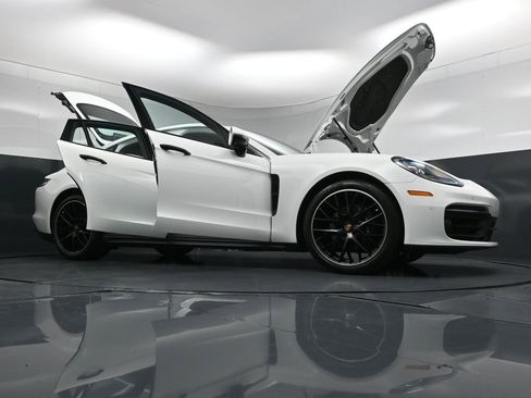 Certified 2023 Porsche Panamera 4 Platinum Edition AWD/4WD image 34