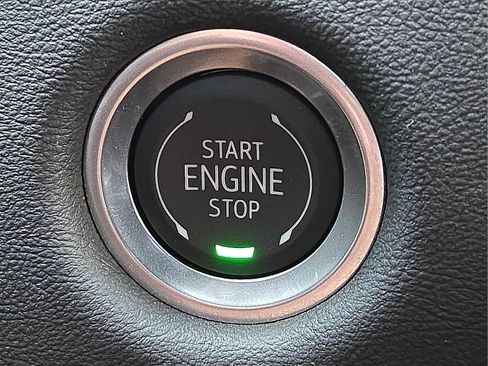 Certified 2025 Cadillac Escalade Premium Luxury w/ Touring Package AWD/4WD image 20