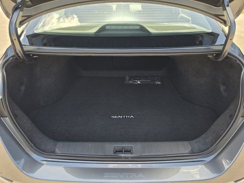 Certified 2025 Nissan Sentra SV FWD image 26