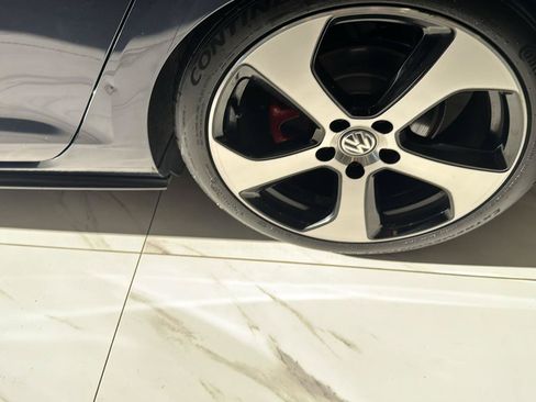 Used 2017 Volkswagen GTI S FWD image 28