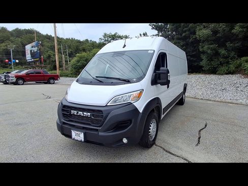 Used 2026 RAM ProMaster 2500 w/ Convenience Group FWD image 4