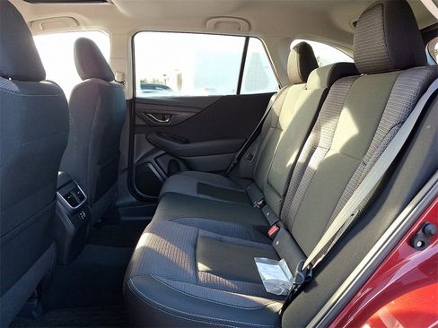 Used 2025 Subaru Outback Premium w/ Popular Package #1A image 13