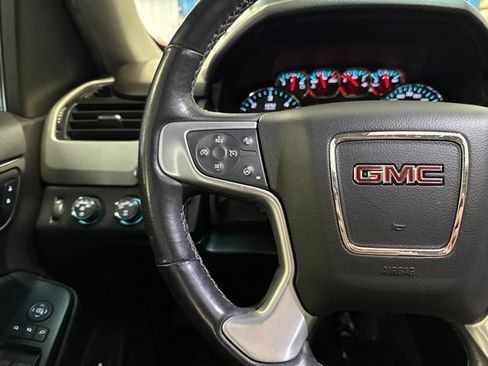 Used 2020 GMC Yukon SLT w/ Premium Edition AWD/4WD image 7