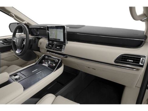 Used 2020 Lincoln Navigator L Reserve w/ Luxury Package AWD/4WD image 16