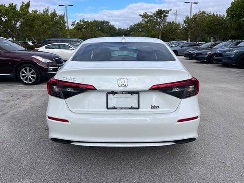 Used 2023 Honda Civic LX image 5