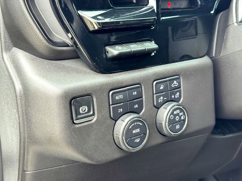 Used 2024 Chevrolet Silverado 1500 ZR2 w/ Technology Package image 14
