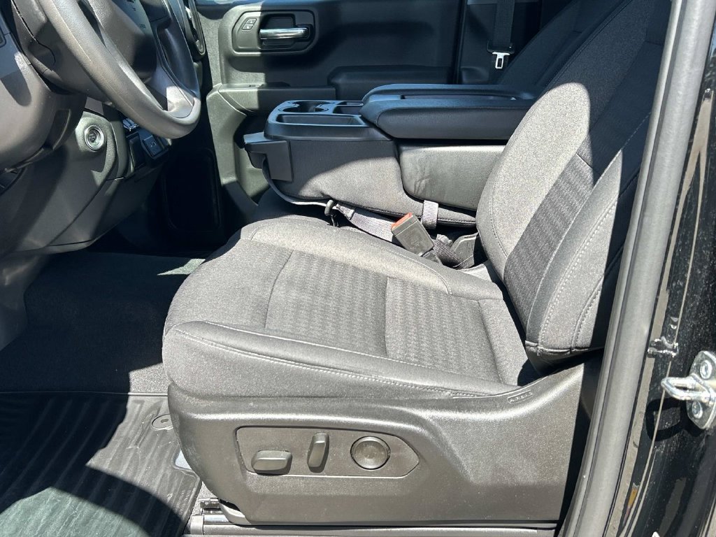 Used 2022 Chevrolet Silverado 1500 Custom RWD image 13