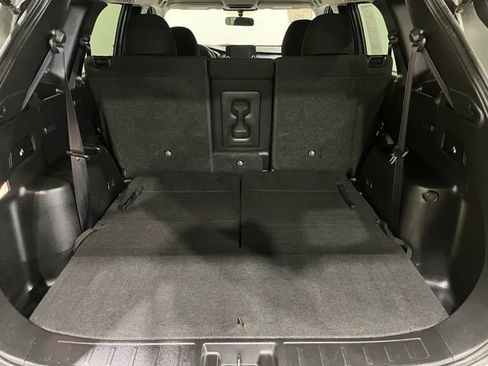 Used 2022 Mitsubishi Outlander ES image 16