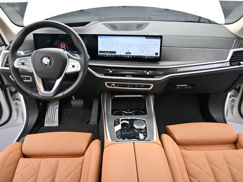 Used 2026 BMW X7 xDrive40i AWD/4WD image 13