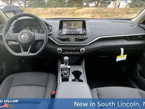 New 2025 Nissan Altima 2.5 S image 5