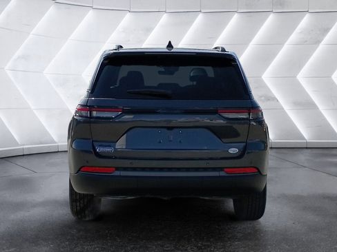 New 2026 Jeep Grand Cherokee Altitude AWD/4WD image 5