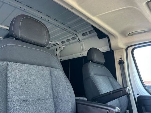 Used 2021 RAM ProMaster 2500 w/ Premium Appearance Group image 24